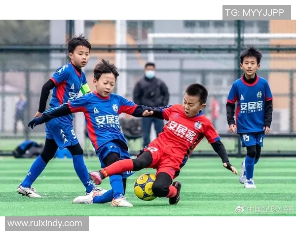 小小足球梦启航无数孩子心中的明星之路